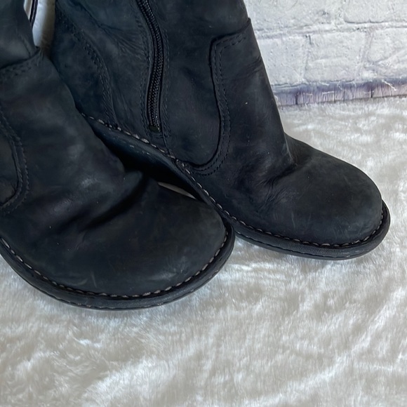 UGG Suede Leather Calf Boots - Picture 4 of 12